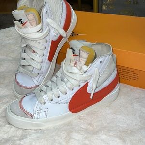 Nike Blazer Mid ‘77 Jumbo sneakers